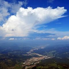 Flugwegposition um 13:29:09: Aufgenommen in der Nähe von Gemeinde Oberaich, 8600 Oberaich, Österreich in 2060 Meter